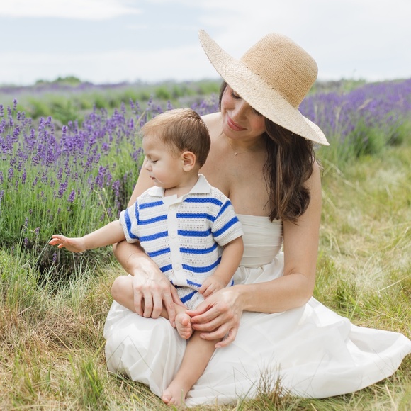 Meet your Posher, Ashley - Picture 1 of 1